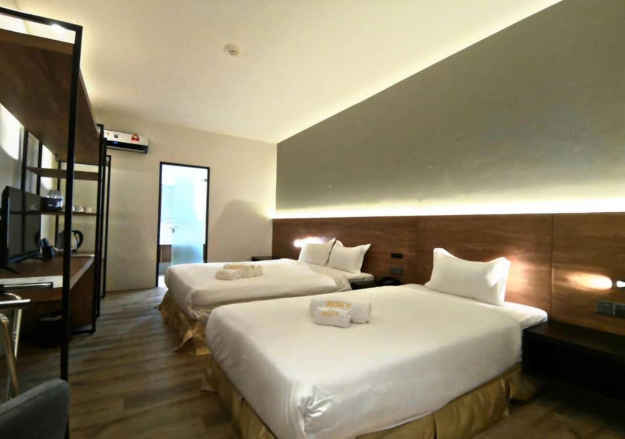 Roxy Hotel Padungan Kuching Exterior photo